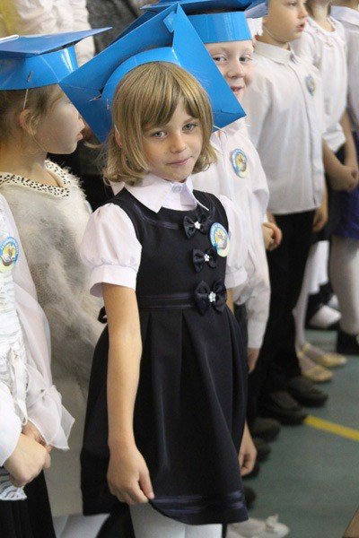 wielkie-pasowanie-pierwszaczkow-z-siodemki-foto-54040