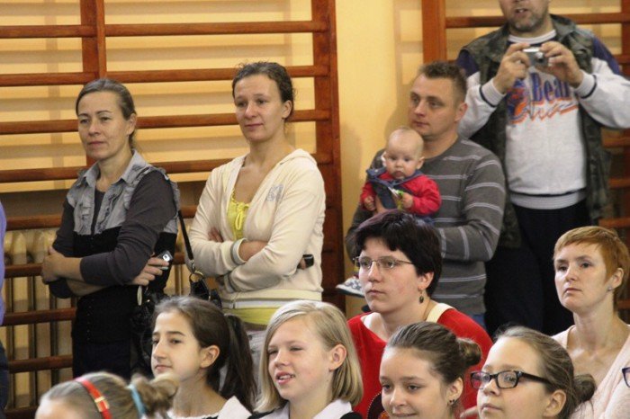 wielkie-pasowanie-pierwszaczkow-z-siodemki-foto-54040