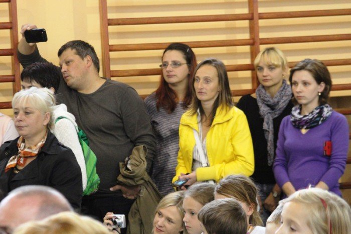wielkie-pasowanie-pierwszaczkow-z-siodemki-foto-54040