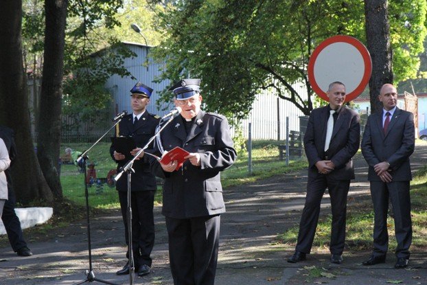 nowy-woz-strazacki-dla-osp-w-janowicach-wielkich-foto-54058