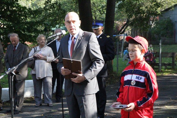 nowy-woz-strazacki-dla-osp-w-janowicach-wielkich-foto-54058