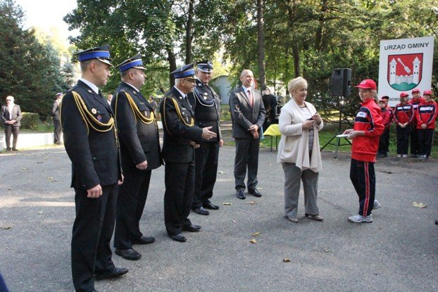 nowy-woz-strazacki-dla-osp-w-janowicach-wielkich-foto-54058
