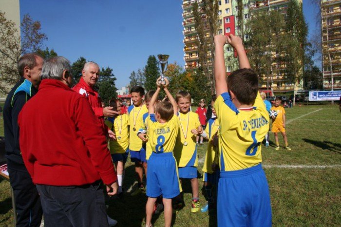 sportowa-rywalizacja-w-turnieju-o-puchar-prezesa-jsm-foto-54059