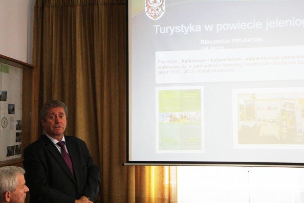 rada-powiatu-o-turystyce-w-naszym-regionie-foto-54085