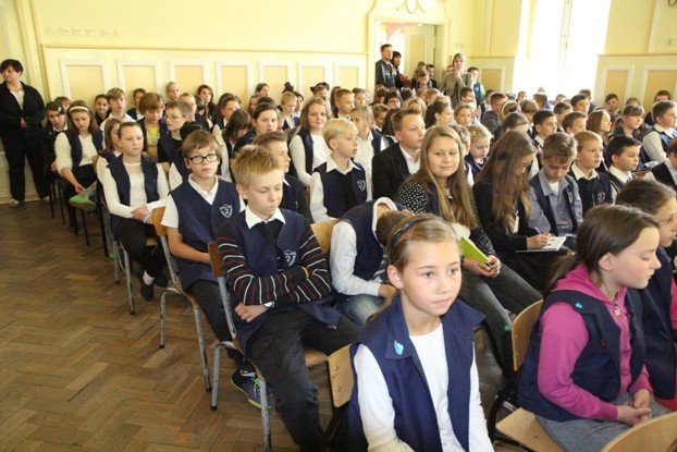 polski-kosmonauta-w-jeleniogorskiej-dwojce-foto-54102