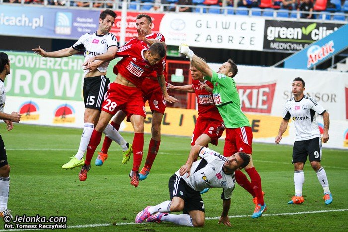 umowa-z-piastem-gliwice-czeka-na-podpisy-galeria-z-meczu-piastlegia-foto-54139