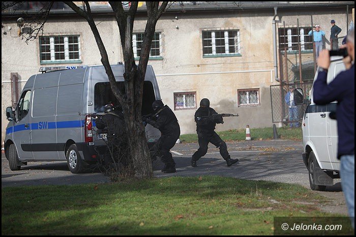 strzelanina-pod-aresztem-foto-video-54156