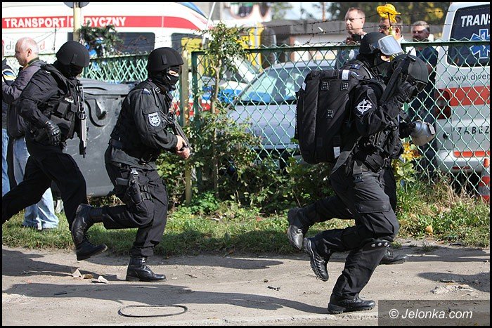 strzelanina-pod-aresztem-foto-video-54156