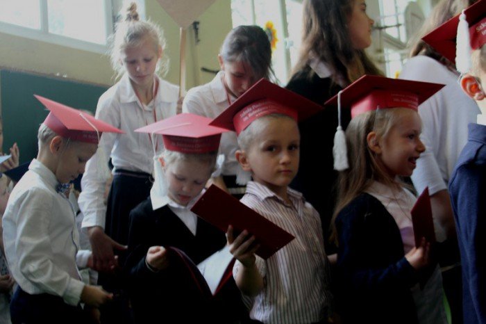 pierwszaczki-z-dwojki-penoprawnymi-uczniami-foto-54161