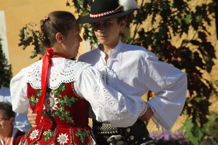 dworskie-dozynki-pene-smakow-i-cudeniek-foto-54187