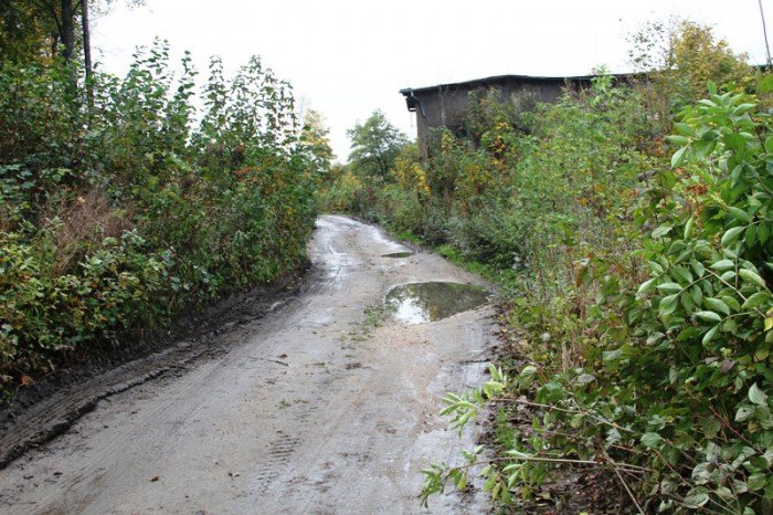 miasto-sprzedao-dziaki-budowlane-bez-drogi-foto-54228