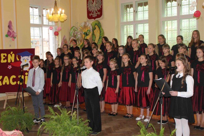 dzien-edukacji-narodowej-w-jeleniogorskiej-dwojce-foto-54276
