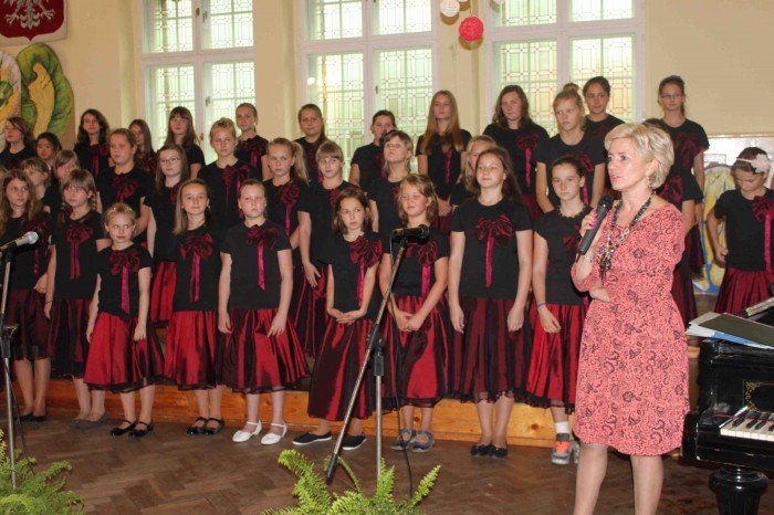 dzien-edukacji-narodowej-w-jeleniogorskiej-dwojce-foto-54276