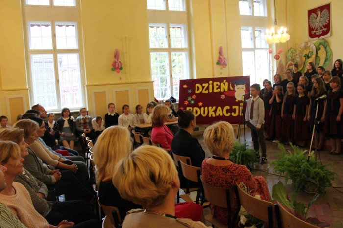 dzien-edukacji-narodowej-w-jeleniogorskiej-dwojce-foto-54276