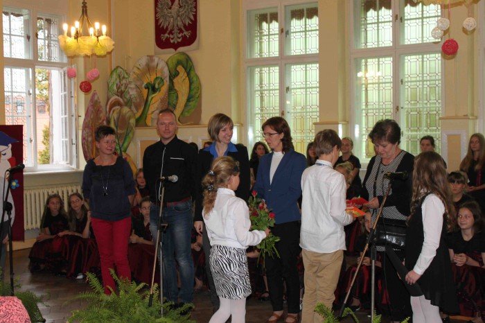dzien-edukacji-narodowej-w-jeleniogorskiej-dwojce-foto-54276