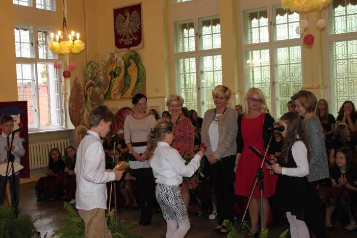 dzien-edukacji-narodowej-w-jeleniogorskiej-dwojce-foto-54276