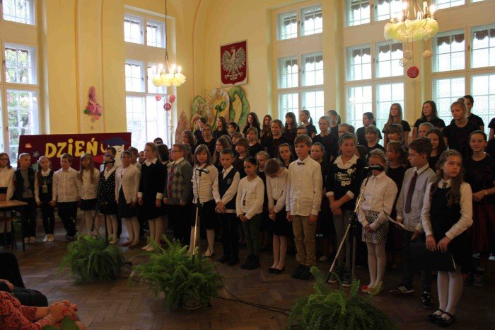 dzien-edukacji-narodowej-w-jeleniogorskiej-dwojce-foto-54276