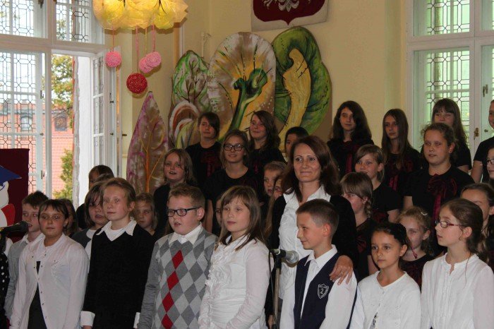 dzien-edukacji-narodowej-w-jeleniogorskiej-dwojce-foto-54276