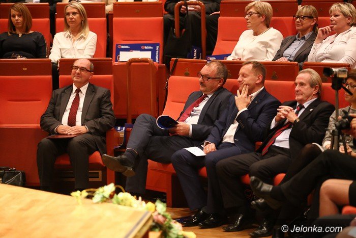 jeleniogorska-platforma-obywatelska-rozpoczea-kampanie-foto-54301