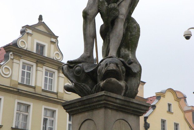 skad-wzia-sie-neptun-na-jeleniogorskim-rynku-foto-54303
