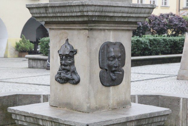 skad-wzia-sie-neptun-na-jeleniogorskim-rynku-foto-54303