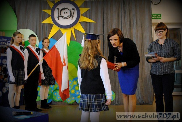 uroczyste-slubowanie-pierwszakow-w-707-foto-54305