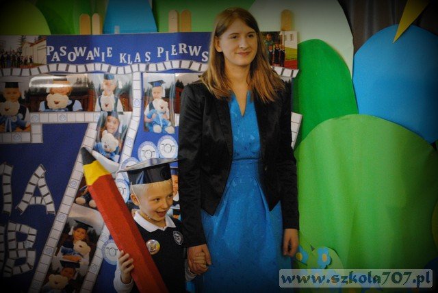 uroczyste-slubowanie-pierwszakow-w-707-foto-54305