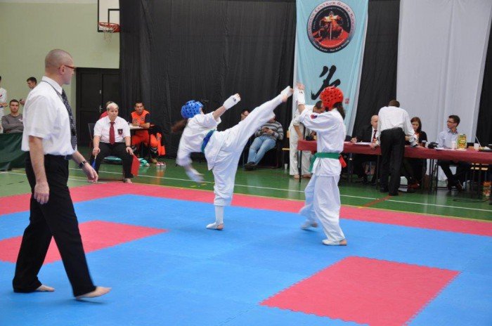 sukces-zawodnikow-jeleniogorskiego-klubu-oyama-karate-foto-54319