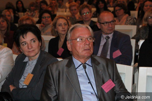 pielegniarki-operacyjne-zjechay-do-cieplic-foto-54404