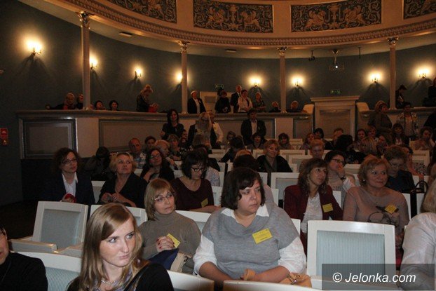 pielegniarki-operacyjne-zjechay-do-cieplic-foto-54404