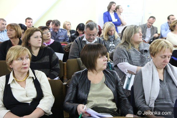 inauguracyjna-konferencja-nowego-stowarzyszenia-w-jeleniej-gorze-foto-54420
