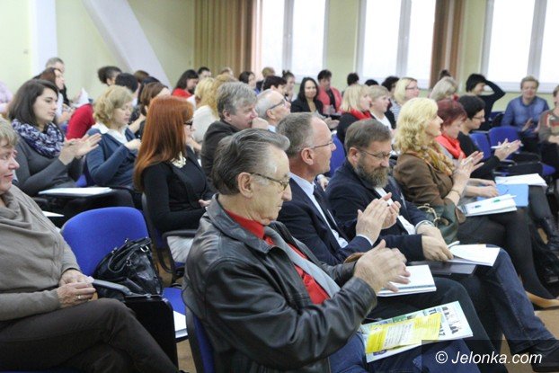 inauguracyjna-konferencja-nowego-stowarzyszenia-w-jeleniej-gorze-foto-54420