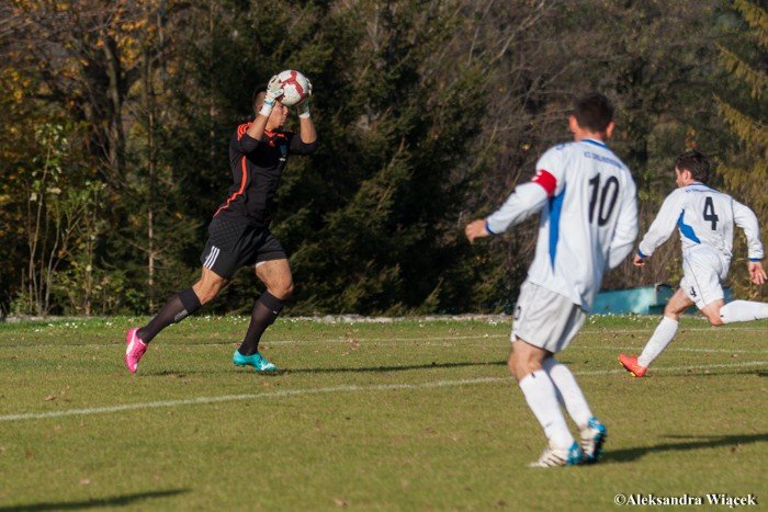 olimpia-dobita-przez-czerwona-latarnie-foto-54439