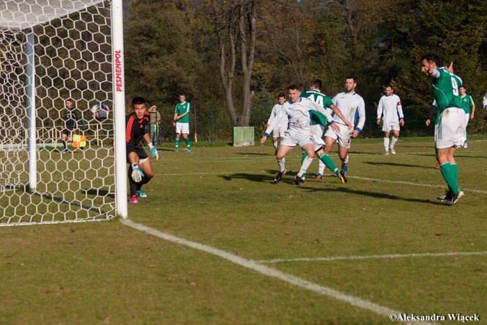 olimpia-dobita-przez-czerwona-latarnie-foto-54439