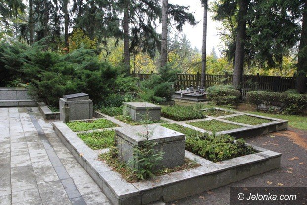 o-najwiekszej-nekropolii-w-jeleniej-gorze-foto-54448