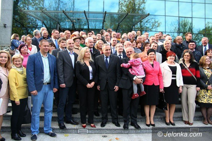 groteski-ciag-dalszy-schetyna-popiera-rywala-komitetu-po-foto-video-54453