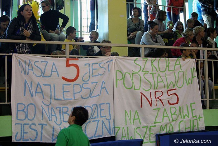 fantastyczna-zabawa-w-hali-przy-ulicy-zotniczej-foto-54460