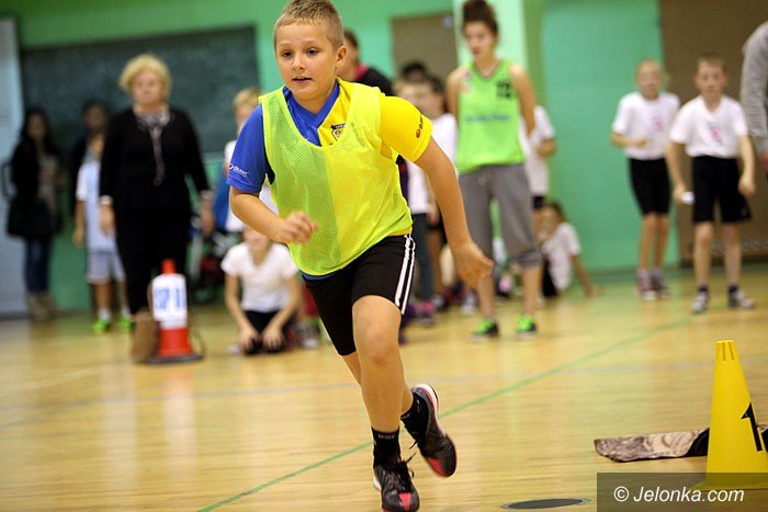 fantastyczna-zabawa-w-hali-przy-ulicy-zotniczej-foto-54460