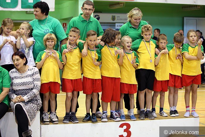 fantastyczna-zabawa-w-hali-przy-ulicy-zotniczej-foto-54460
