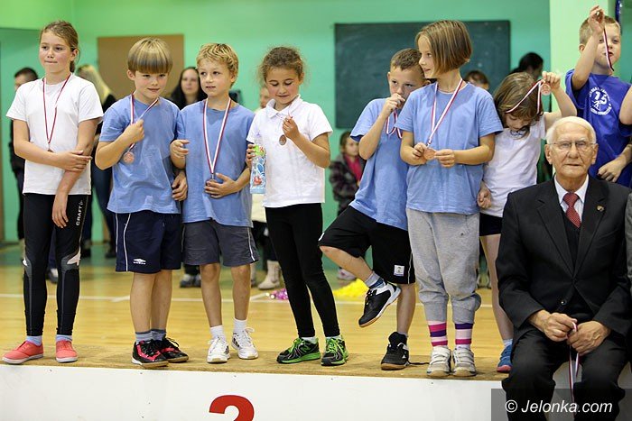 fantastyczna-zabawa-w-hali-przy-ulicy-zotniczej-foto-54460