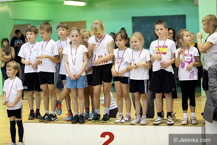 fantastyczna-zabawa-w-hali-przy-ulicy-zotniczej-foto-54460