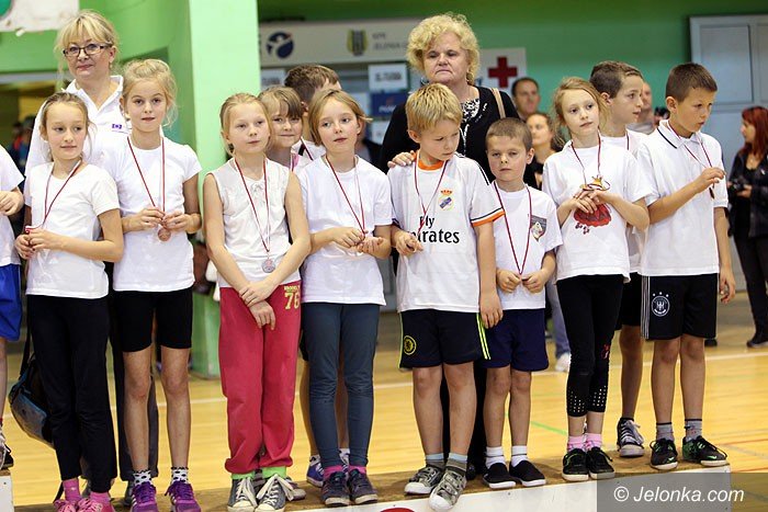 fantastyczna-zabawa-w-hali-przy-ulicy-zotniczej-foto-54460