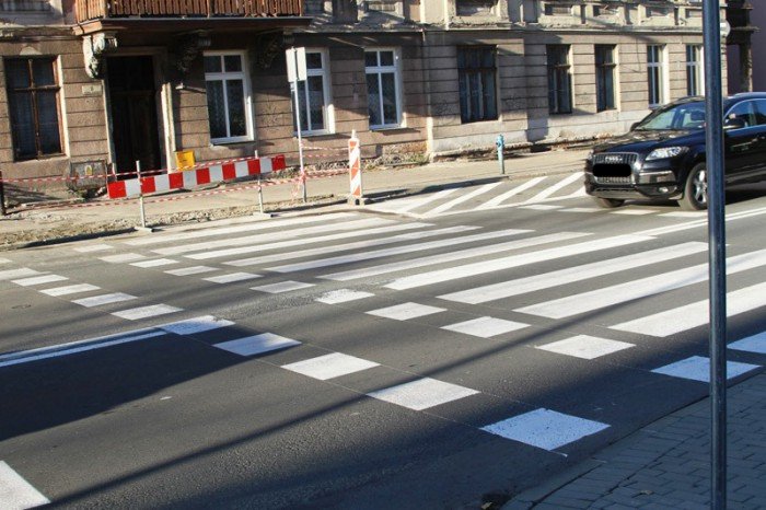 mieszkancy-doczekali-sie-przejscia-na-alei-wojska-polskiego-foto-54484