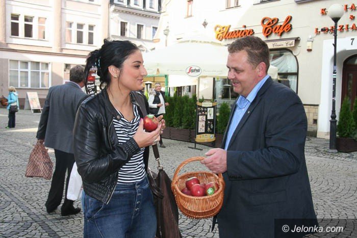 jabka-wyborcze-z-przesaniem-foto-54486