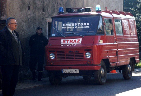 nowy-samochod-ratowniczogasniczy-dla-osp-w-siedlecinie-foto-54500