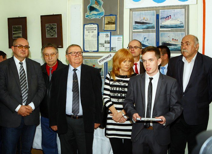 uroczystosci-w-karkonoskim-sejmiku-osob-niepenosprawnych-foto-54523