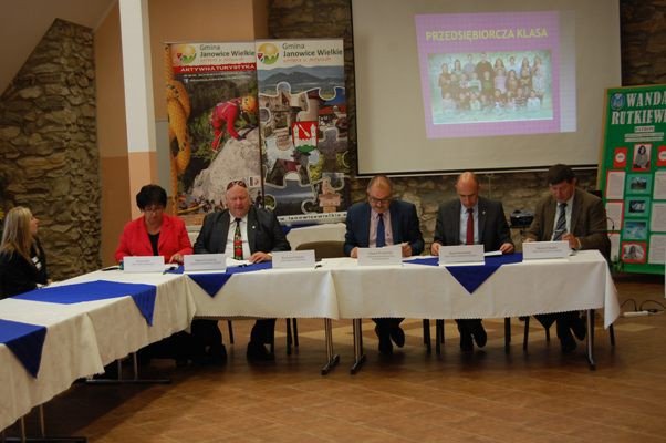 uczniowie-otwieraja-wasny-biznes-foto-54524