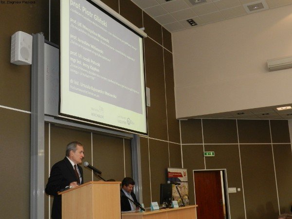 prof-glinski-spoeczenstwo-obywatelskie-to-aktywnosc-zwykych-ludzi-foto-54535
