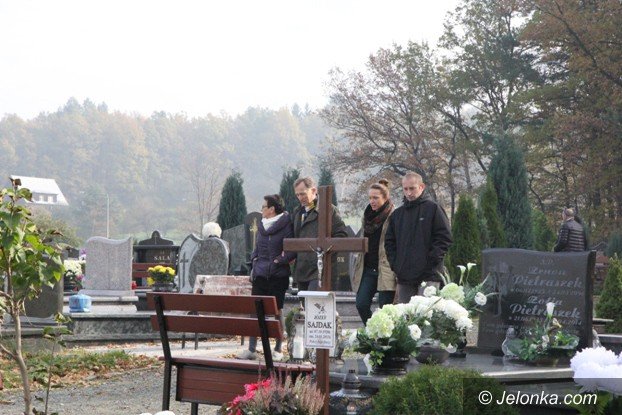 odwiedzamy-groby-bliskich-foto-54549