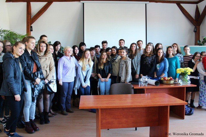 modziutka-aktorka-zofia-wichacz-goscia-w-norwidzie-foto-54591
